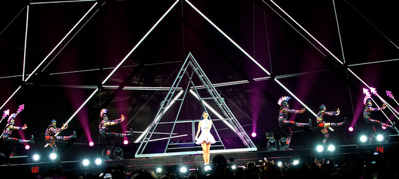 AAC - Katy Perry 100214 - 03