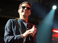 AAC - Marc Anthony 101515 - 02